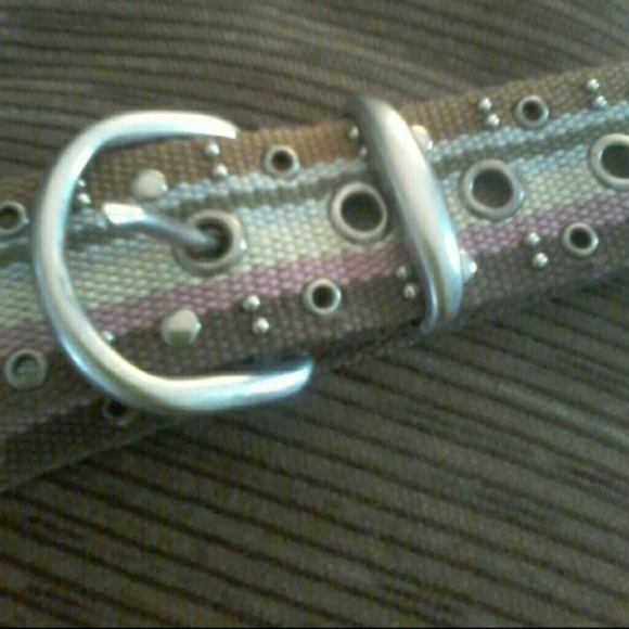 ❤Now $6.00 ❤ Canvas belt - Picture 2 of 2